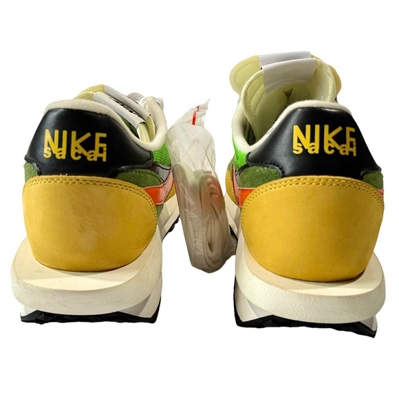 NIKE x SACAI LdWaffle Green Gusto sneakers - Picture 8 of 11